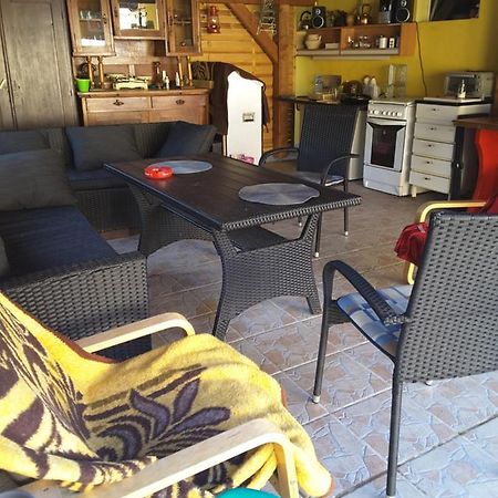 Ibolya Apartman Appartamento Kano Esterno foto