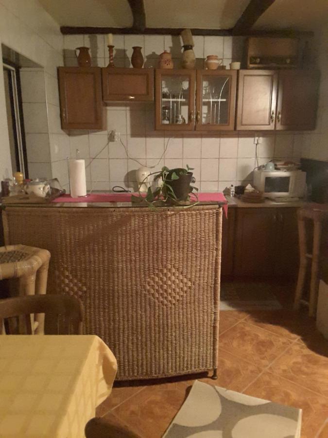 Ibolya Apartman Appartamento Kano Esterno foto